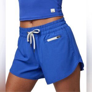 NWT Vuori Clementine shorts Size S